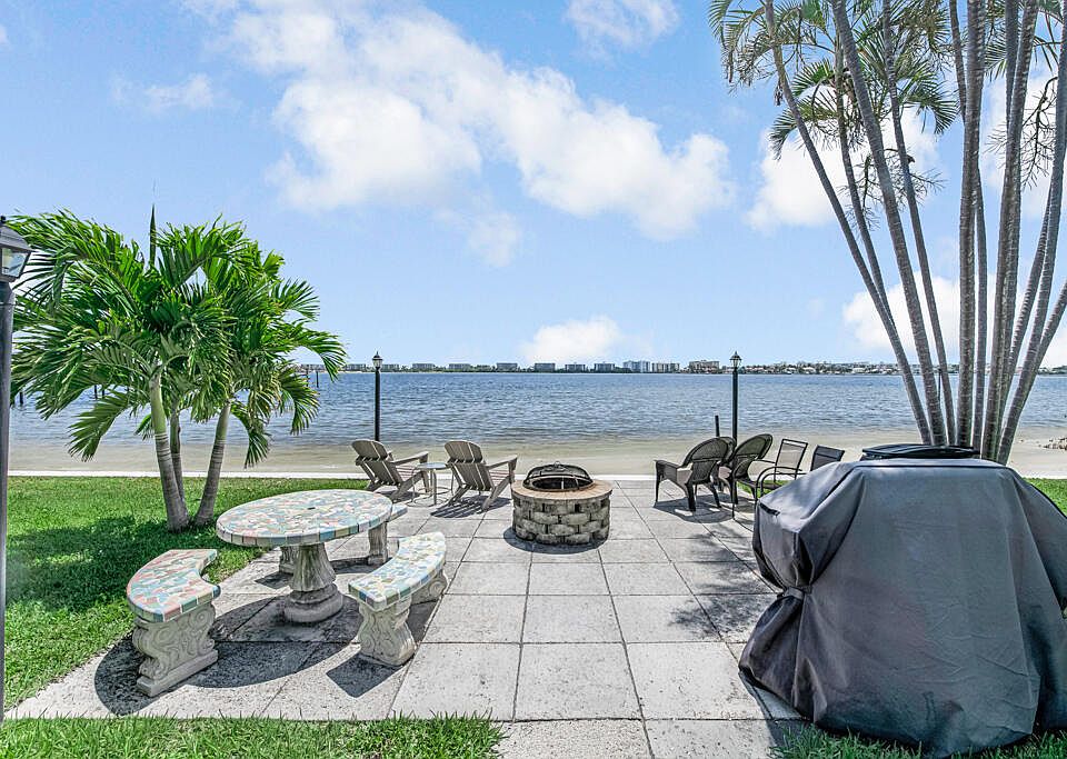 1st image of 1430 S Lakeside Drive #22