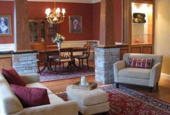 89 Crestview Dr