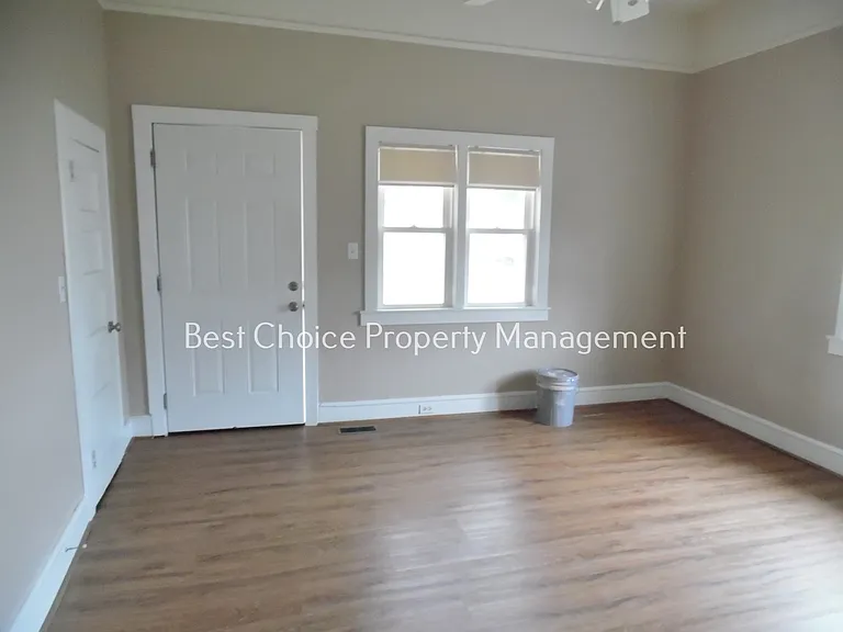 115 E Beattie St — Photo 7