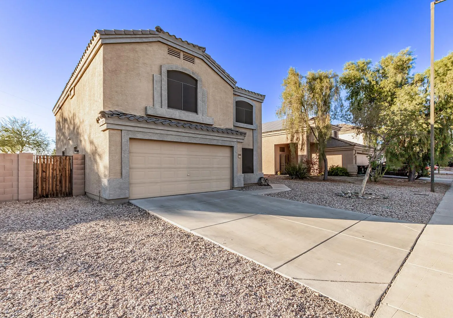 4 bed, 3.0 bath, 2154 sqft, $2,200 — Photo 4