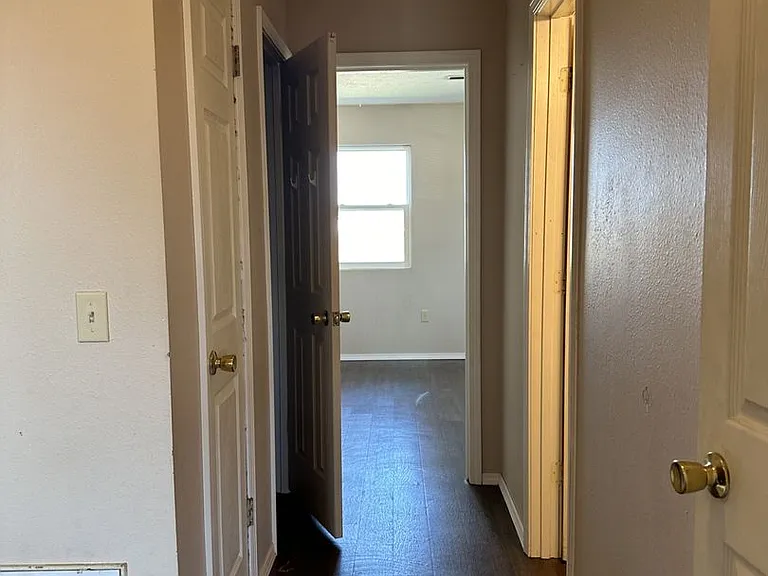 121 Elm St #1-4 — Photo 6