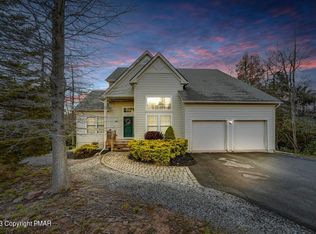 158 Skytop Rd, Pocono Pines, PA 18350