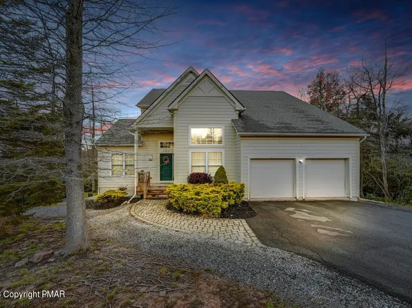 158 Skytop Rd, Pocono Pines, PA 18350