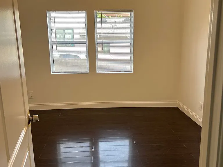 3561 Atlantic St — Photo 7