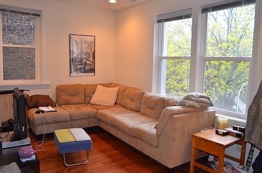 3rd image of 4743 N Virginia Ave APT 3