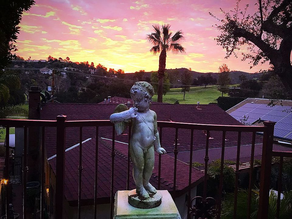 1st image of 4641 Canoga Ave