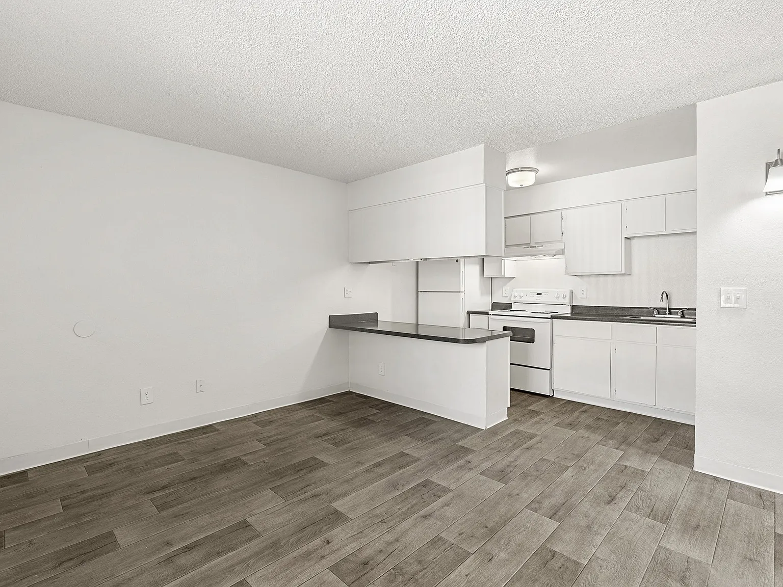 Acacia Hills — Photo 2