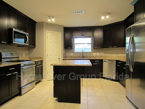 3rd image of 235 Bobwhite Dr