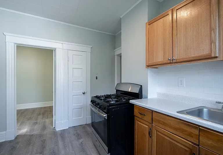 11 King Ave #2 — Photo 7