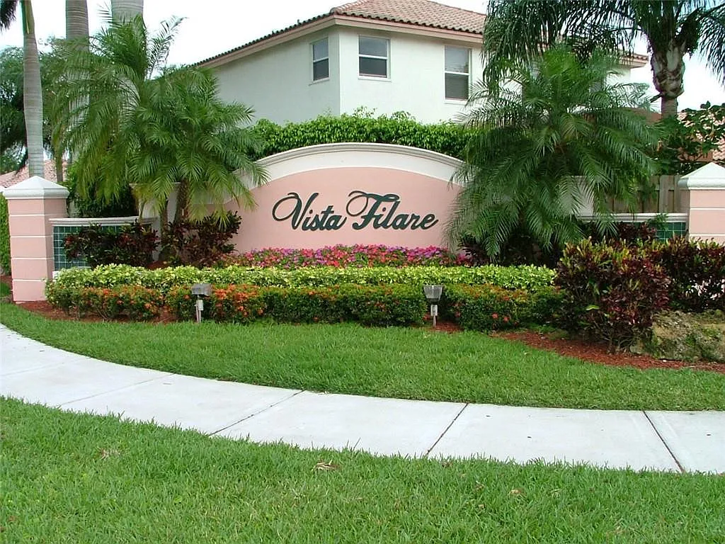 4 bed, 2.5 bath, 2534 sqft, $4,750 — Photo 3