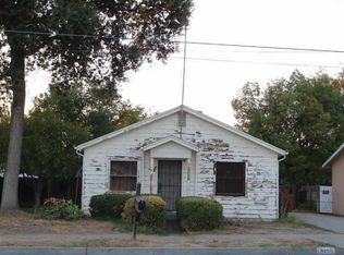 349 S East St, Tulare, CA 93274