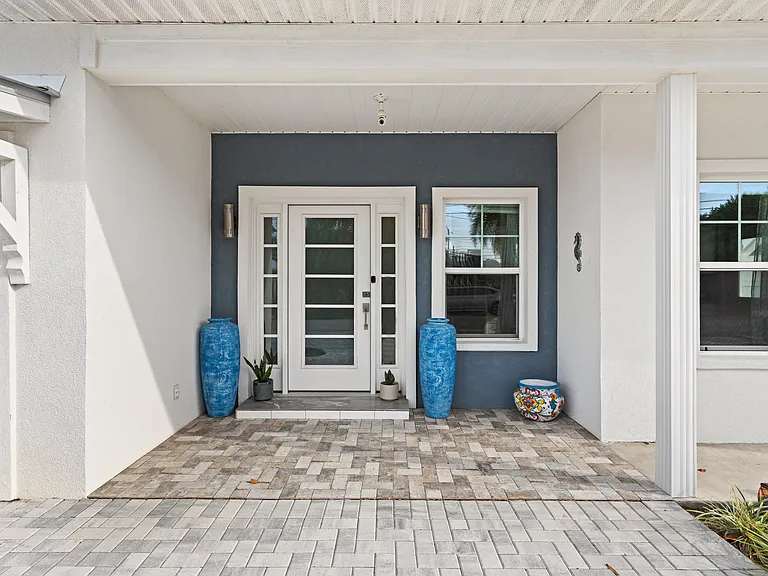212 Corto Pl — Photo 32