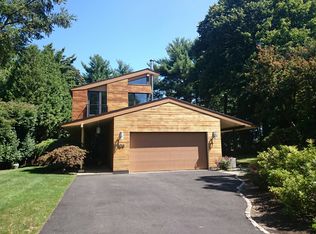 105 Seaver St, Brookline, MA 02445