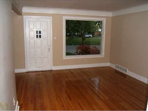5th image of 767 Merrill Ave