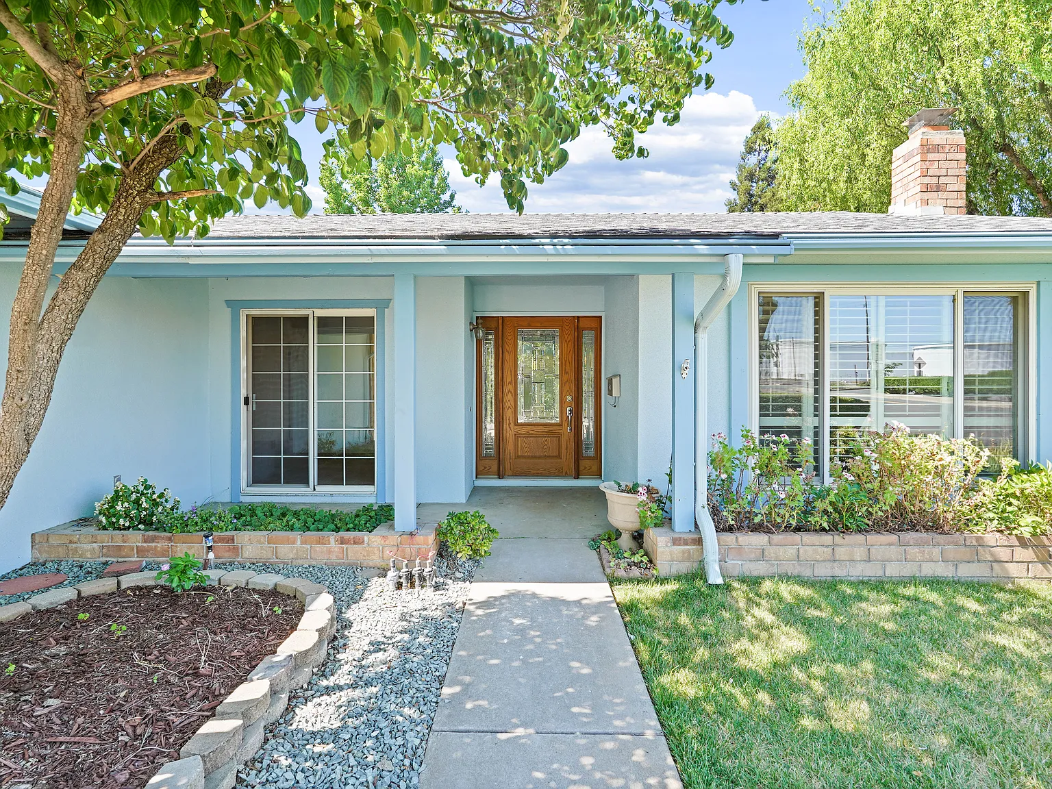 3 bed, 1543 sqft, $3,100 — Photo 3