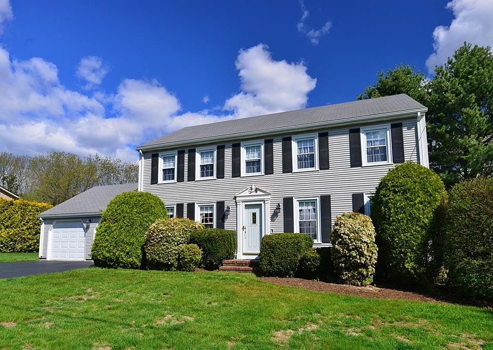 1st image of 7 Carriage Way