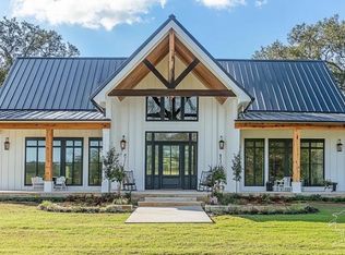 8870 Farmhouse Ln, Milton, FL 32570