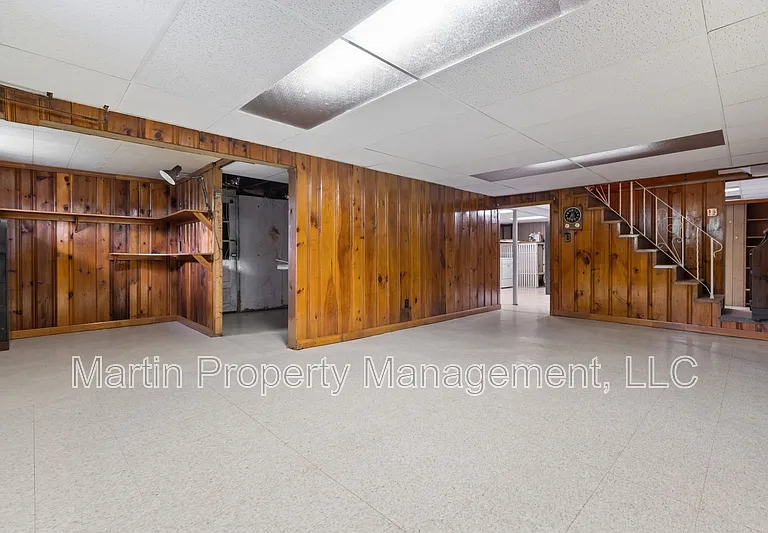 124 Cambridge St — Photo 12