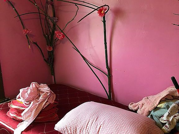 5th image of 436 W Ravenwood Ave