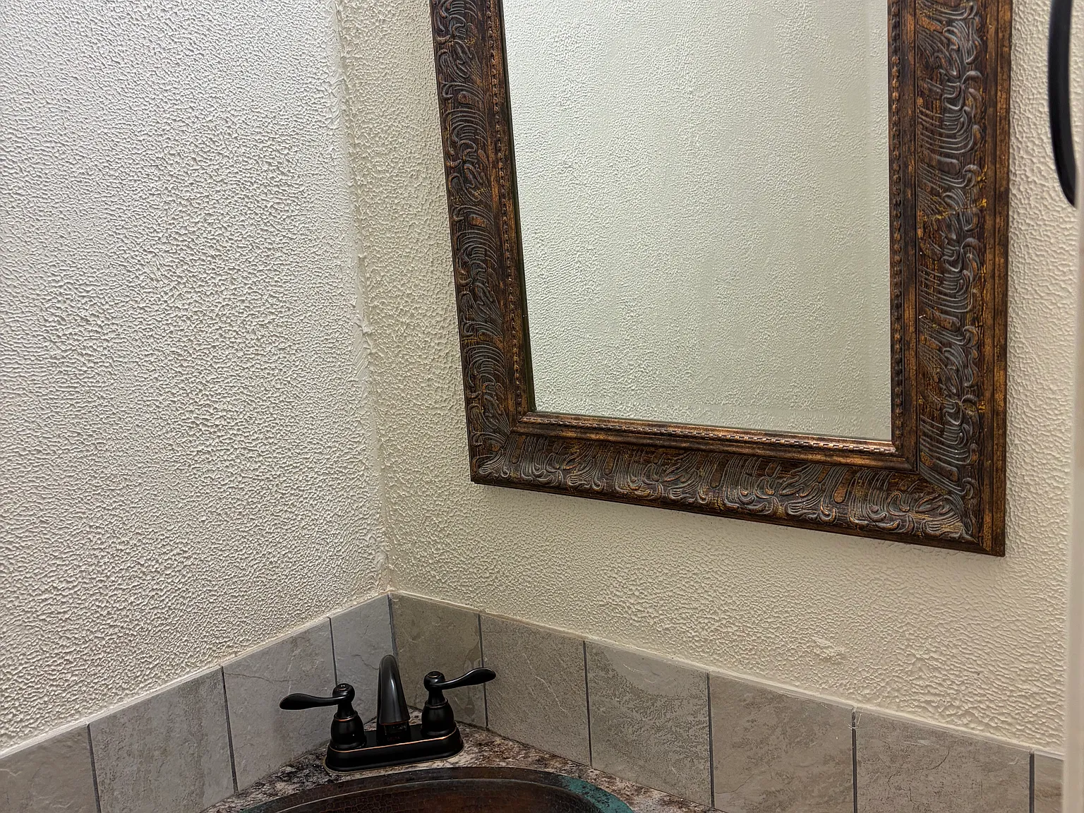 2 bed, 1.5 bath, 1100 sqft, $875 — Photo 3