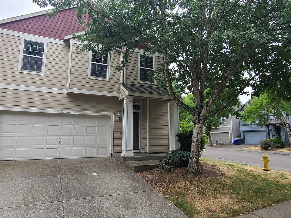 7502 NE Catherine Ct