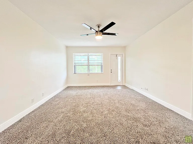 1490 NW 43rd Ave #206 — Photo 13