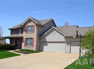 2411 W Chase Dr, Dunlap, IL 61525