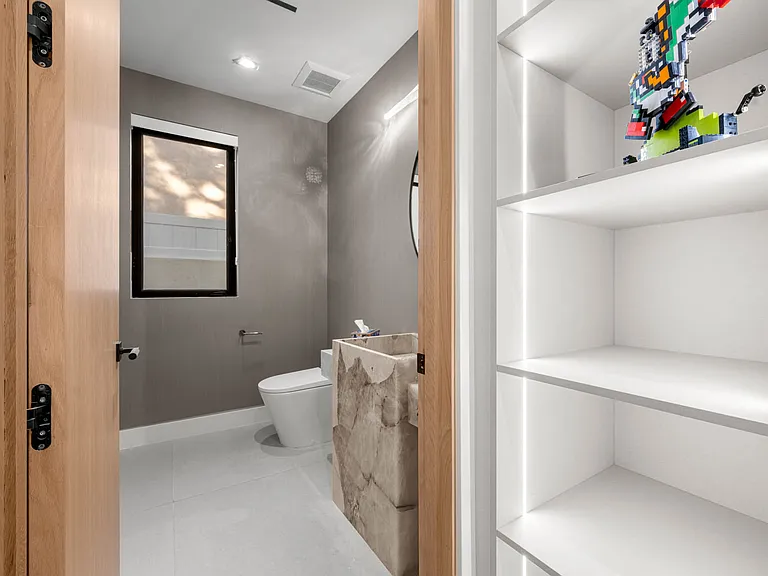 5028 Lindley Ave — Photo 11