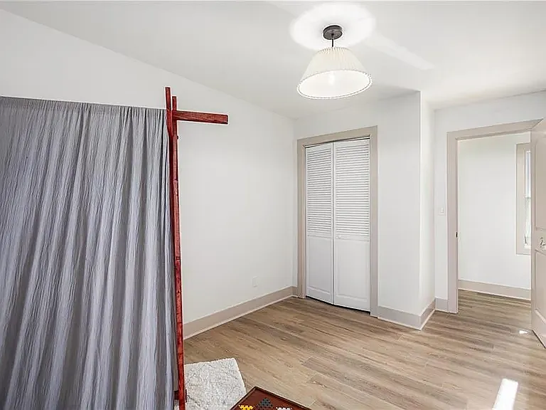 325 Kiowa St — Photo 13