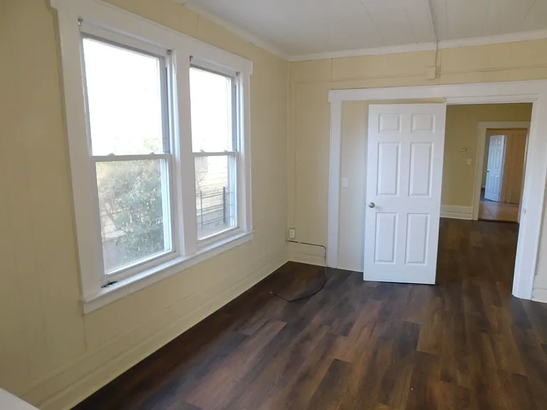 282-284 Renner Ave #1 — Photo 11