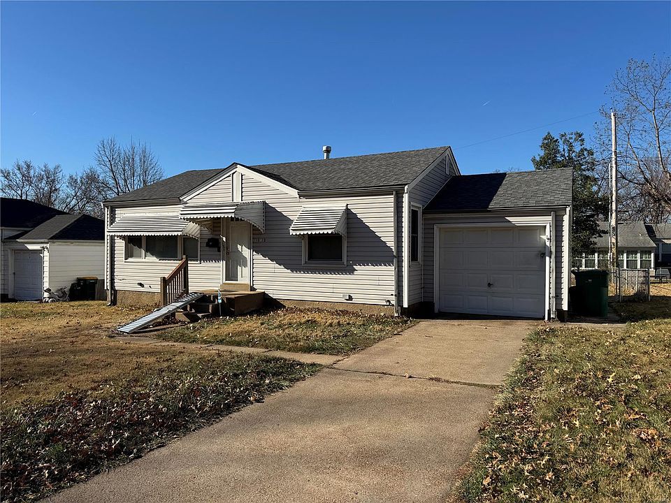 2nd image of 10173 Cabot Dr