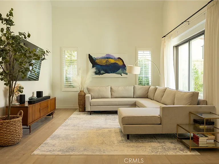 122 Linda Vis — Photo 3