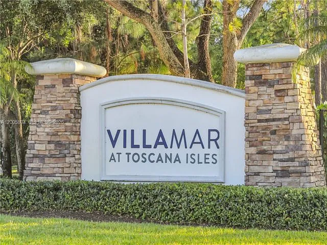 7314 Estero Dr — Photo 8