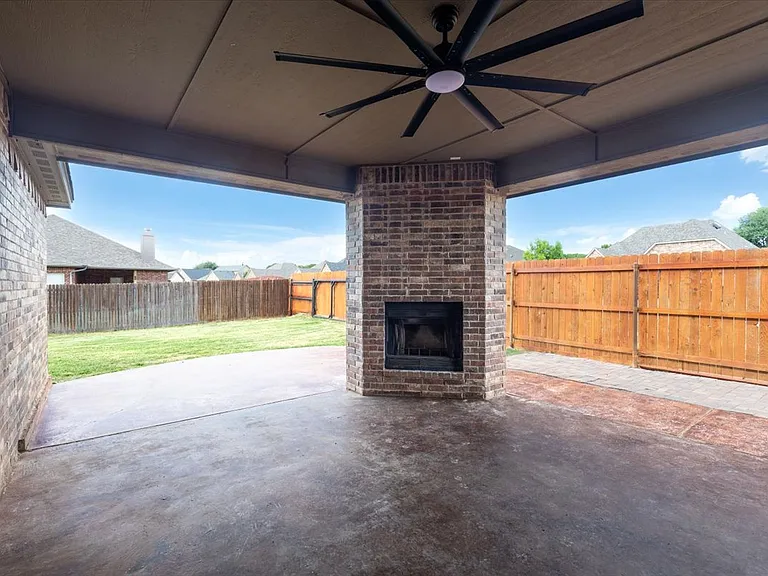 5701 NW Lady Marna Ave — Photo 15