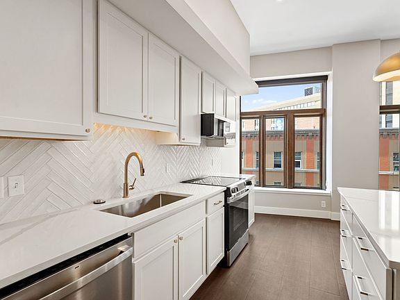4th image of 200 E Michigan Ave #304