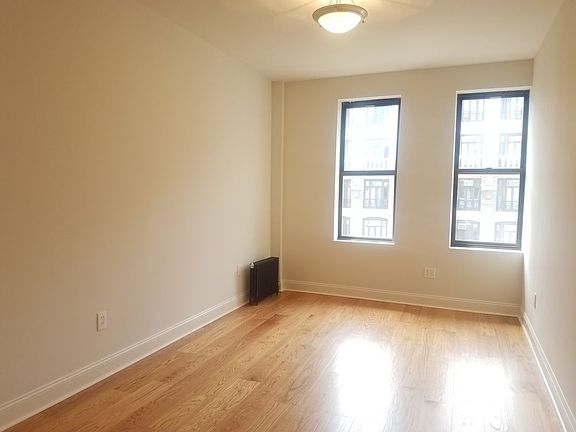 3rd image of 509 Cathedral Pkwy #10MO