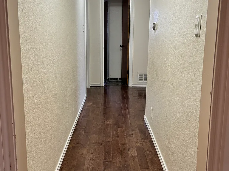 9001 Hunters Glen Trl — Photo 13