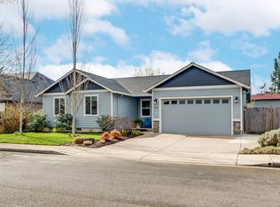 319 Camrin Loop, Creswell, OR 97426