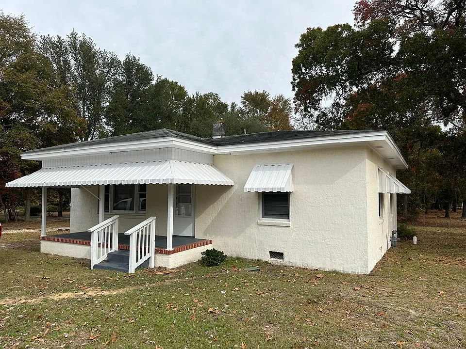 1542 McArthur Rd