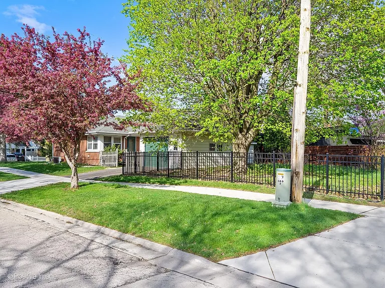 405 Greenfield Ave — Photo 24