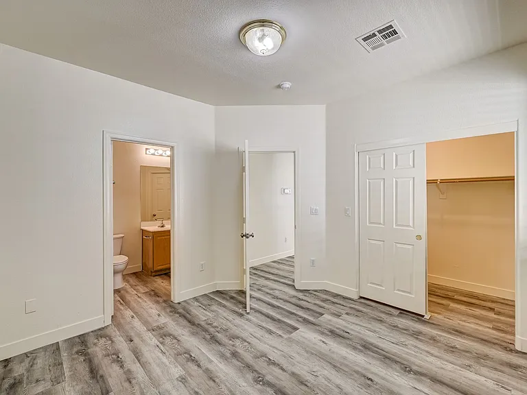 6182 Tillman Crest Ave — Photo 11