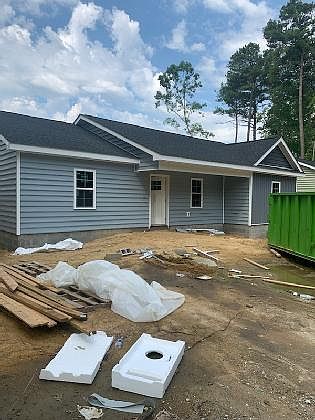 1st image of 206 Holly Ave