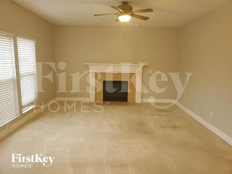 4198 Shayler Creek Dr — Photo 3