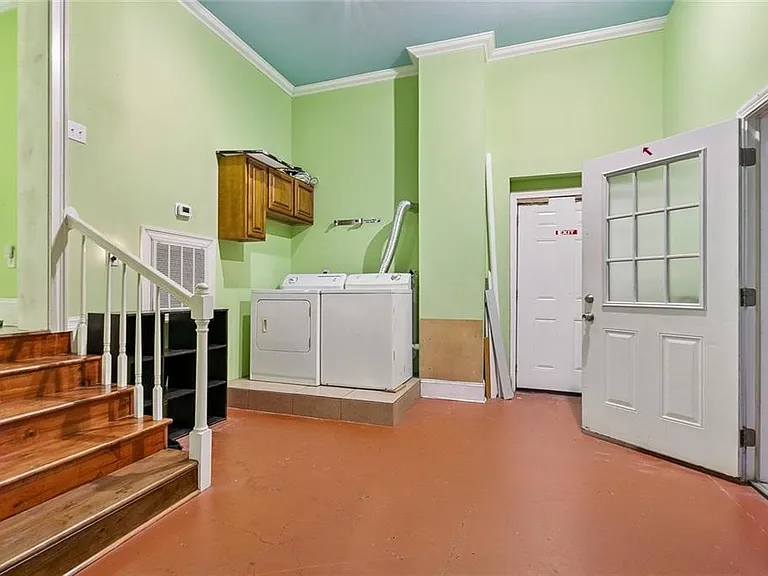 2103 S Carrollton Ave — Photo 11