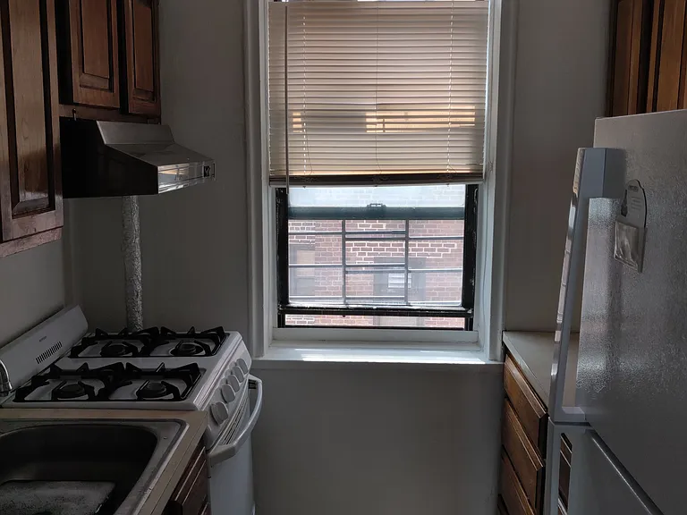 66-20 Wetherole St #5J — Photo 3