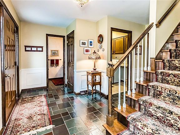4th image of 4884 Firethorn Cir