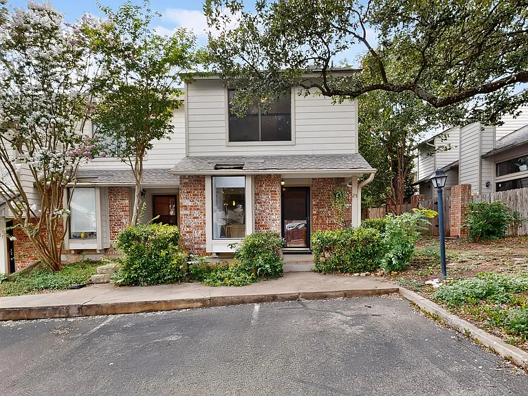 3801 Menchaca Rd #25 — Photo 2