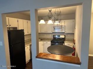 71 Beaumont Ct, Tinton Falls, NJ 07724