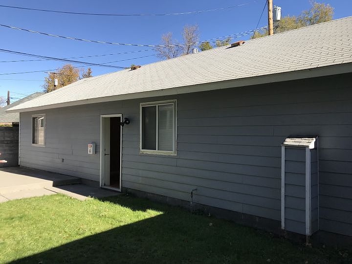 1st image of 703 N 32nd St APT 6