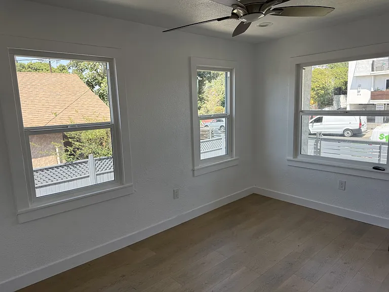 345 N Occidental Blvd — Photo 14